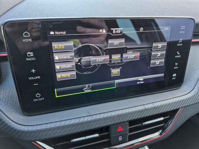 Škoda Kamiq (2025) Monte Carlo 1.5 TSI 110kW - fotka 26 z 34
