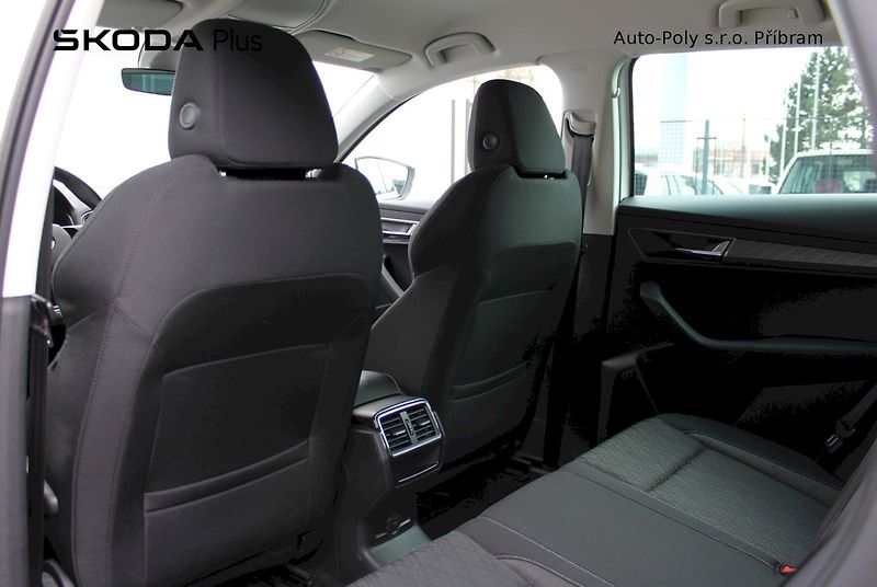 Škoda Karoq (2023) Style Exclusive 1.5TSI / 110kW - fotka 20 z 24