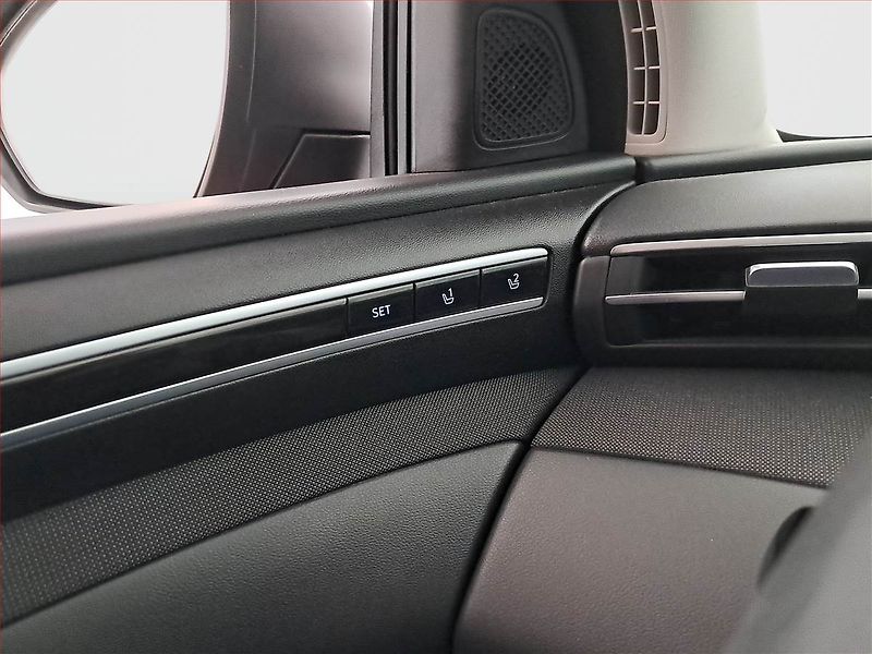 Hyundai Tucson (2021) 1.6 T-GDI 48V MHEV - fotka 20 z 23