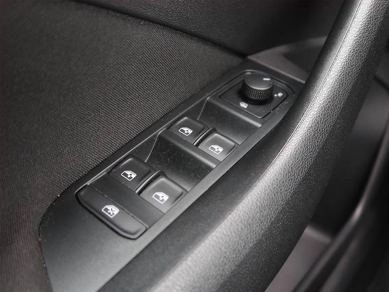 Škoda Kamiq (2023) Style 1.5 TSI - fotka 19 z 19