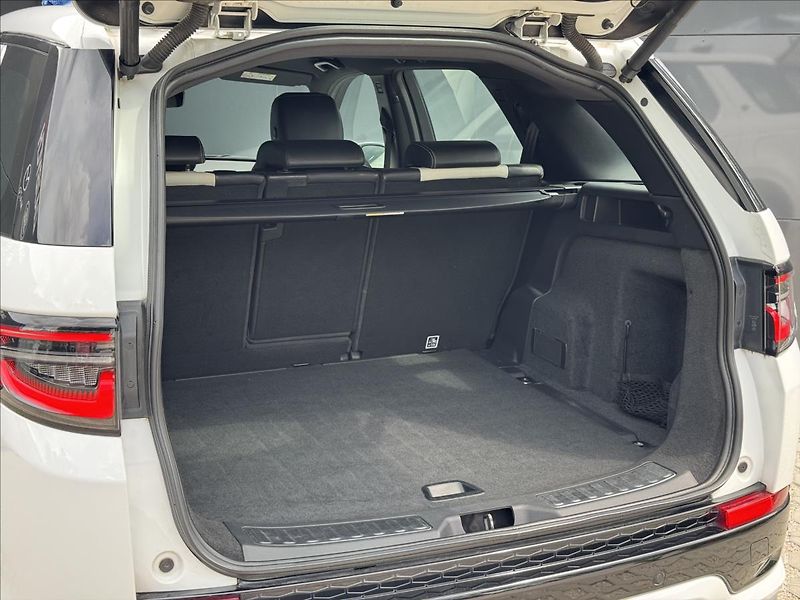 Land Rover Discovery Sport 2,0 D180 R-Dynamic HSE ČR DPH - fotka 13 z 39