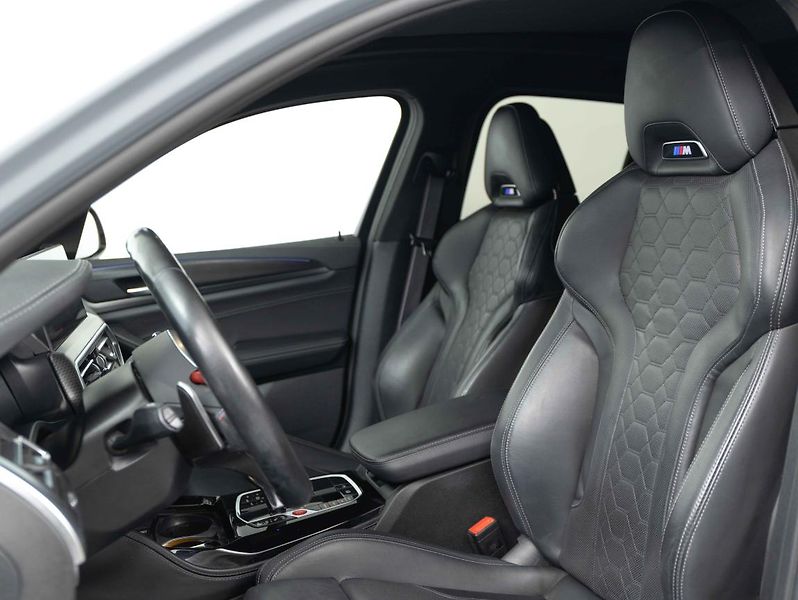 BMW X4 M - fotka 18 z 22