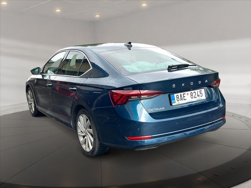 Škoda Octavia 2,0 TDI Style DSG - fotka 4 z 11