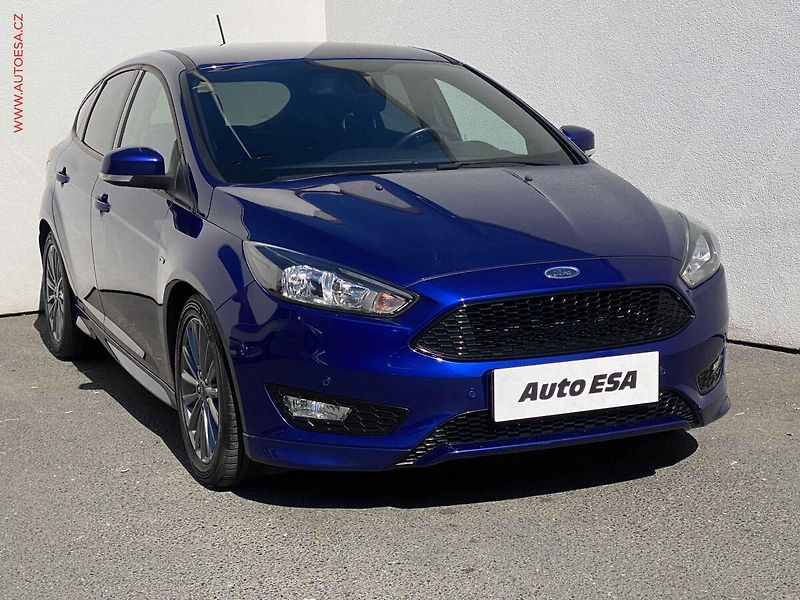 Ford Focus (2018) 2.0 TDCi, ST-Line, navi, TZ - fotografie inzerátu