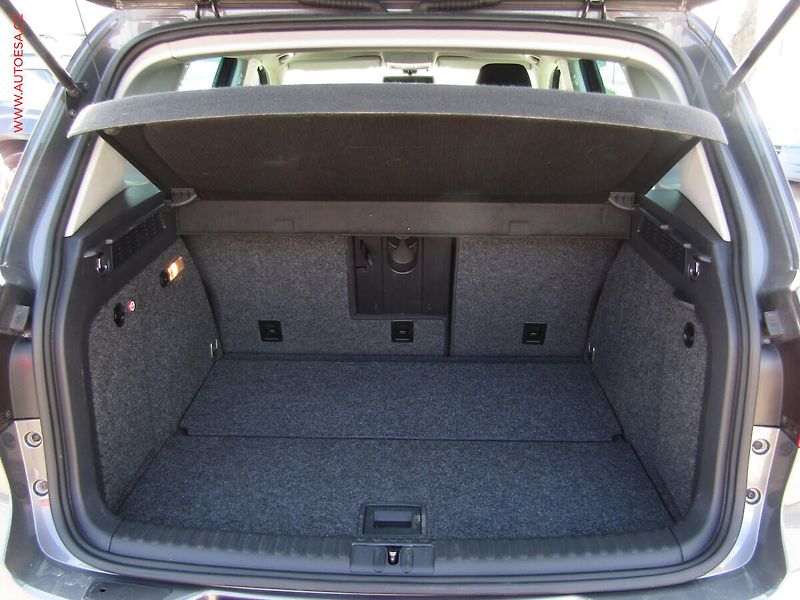 Volkswagen Tiguan (2013) 2.0TDi 4x4, Sport, TZ, xenon - fotka 7 z 18