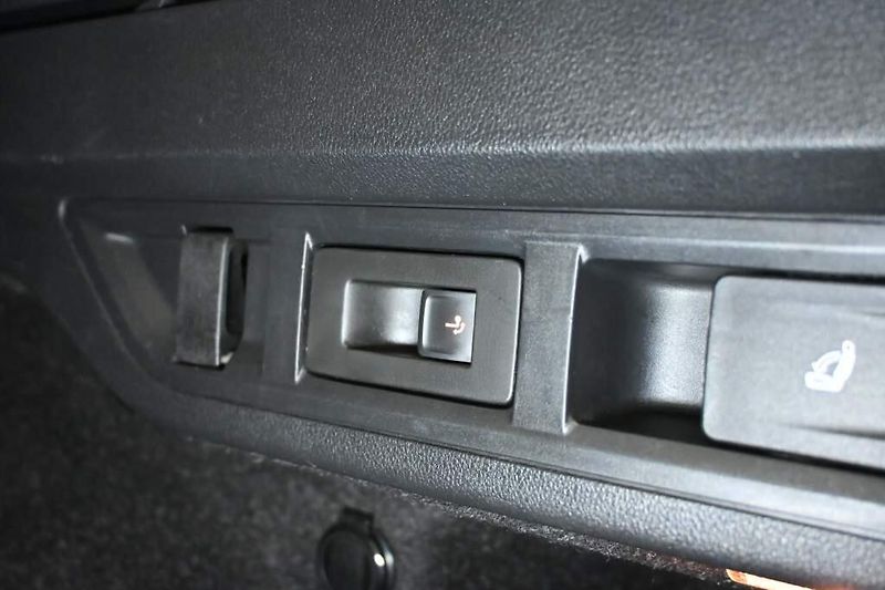 Škoda Octavia (2022) 2.0 4x4 DSG LED TOUR Virtual T - fotka 26 z 39