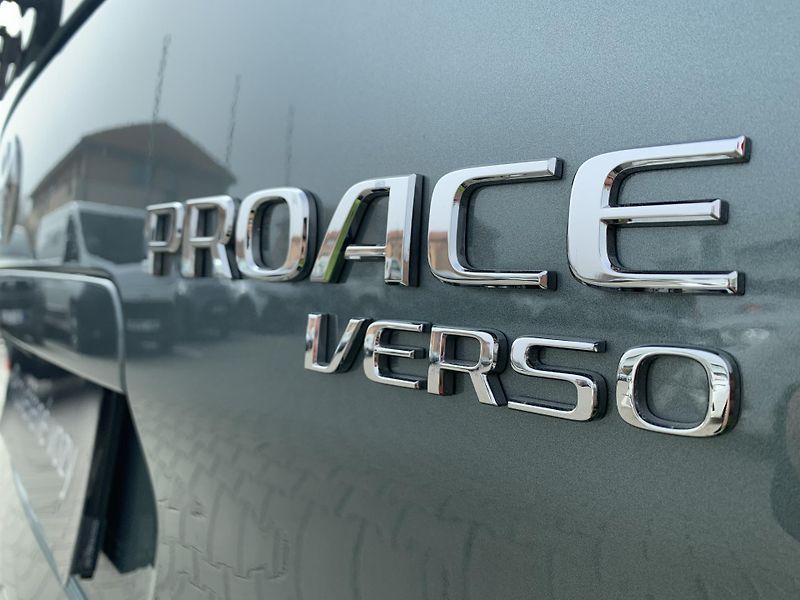 Toyota ProAce Verso VERSO L2 VIP 7S SKYVIEW 2L AT - fotka 23 z 27