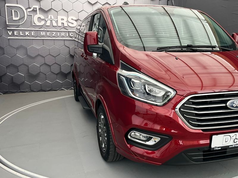 Ford Tourneo Custom 320 L2H1 Titanium 136 kW aut. - fotka 42 z 64