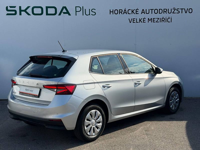 Škoda Fabia Selection 1,0 MPI 59 kW 5° MP - fotka 2 z 29