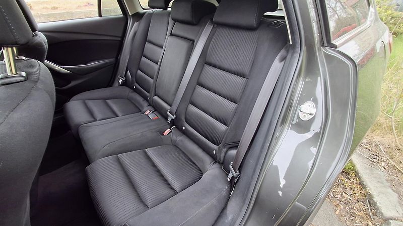 Mazda 6 2.0 benzin Facelit 1. majitel - fotka 17 z 41