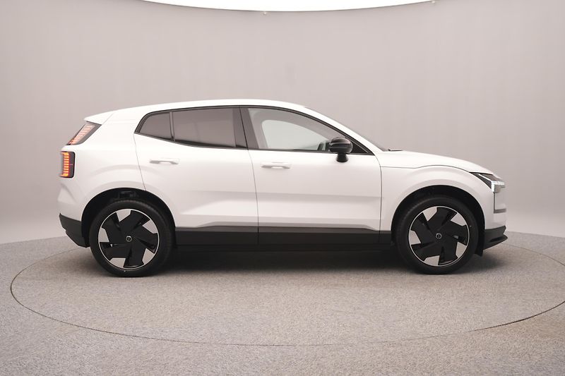 Volvo EX30 (2026) PURE ELECTRIC EXTENDED PLUS - fotka 10 z 20