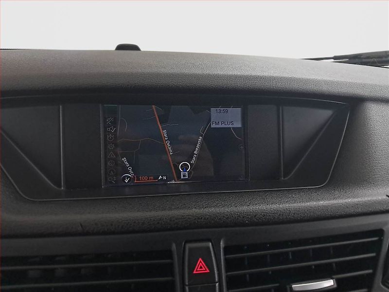 BMW X1 (2010) xDrive18d, 4X4, Serv.kniha - fotka 15 z 18