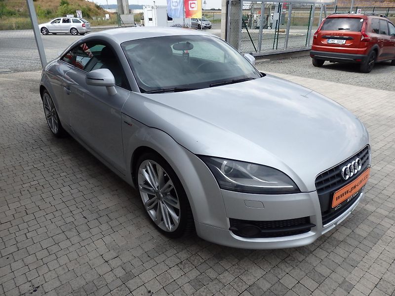 Audi TT 2.0 TFSI 147 kW ZÁLOHOVÁNO - fotka 3 z 16