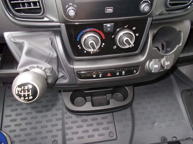 Opel Movano (2026) Van 3000 L2H1 2.2 CDTi 120k 6- - fotka 16 z 28