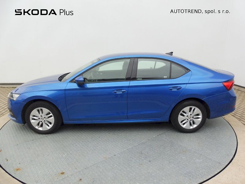 Škoda Octavia (2023) Ambition 1,5 TSI 110kW - fotka 3 z 27
