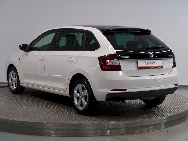 Škoda Rapid (2015) AMBITION 1.2TSI 77KW PANORAMA - fotka 7 z 28