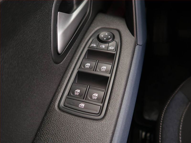 Dacia Duster (2025) Journey 1.6 Hybrid - fotka 16 z 20