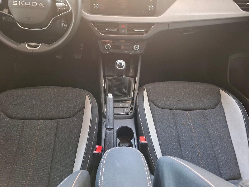 Škoda Scala (2025) TOP SELECTION TSI 85/1.0 M6F - fotka 13 z 29