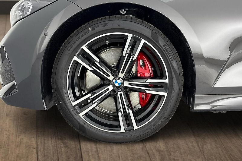 BMW Řada 3 řady 3 | 330d xDrive - fotka 24 z 24