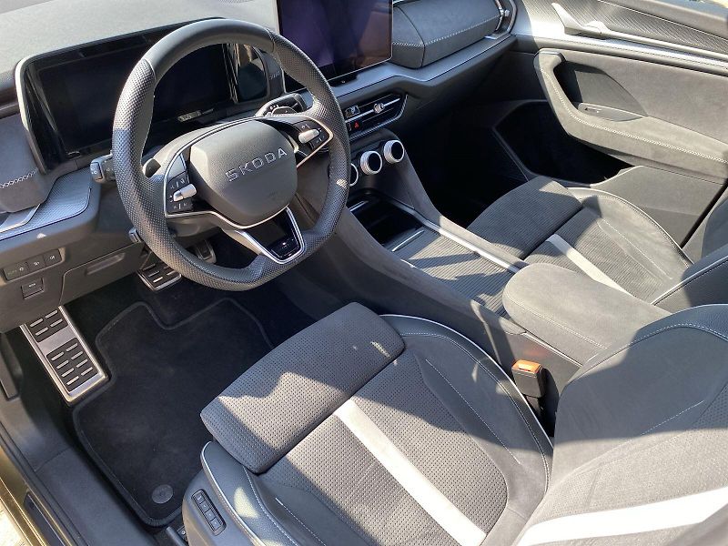 Škoda Kodiaq (2025) 2.0 TDI 4x4 DSG Sportline - fotka 6 z 36