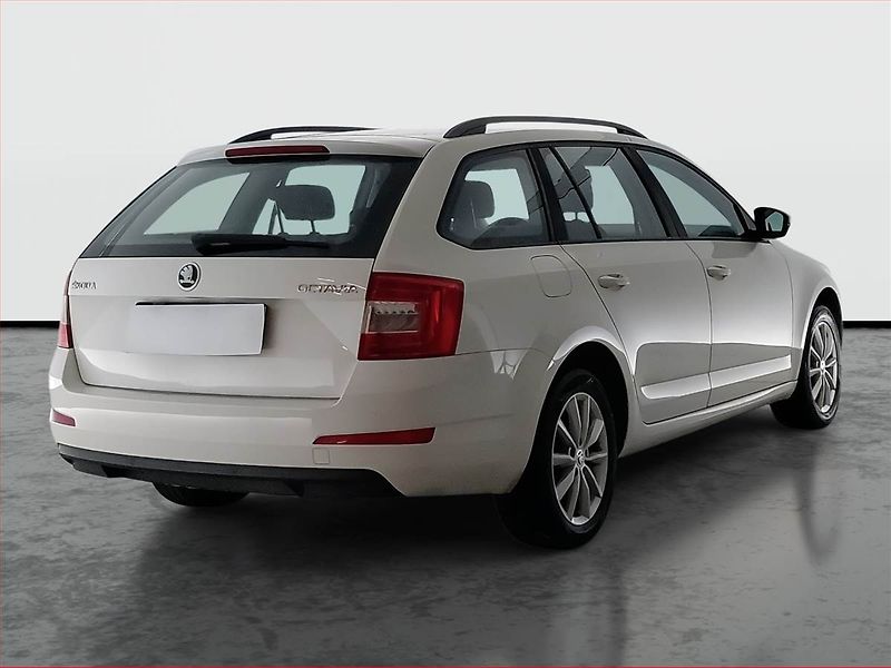 Škoda Octavia (2013) Ambition 2.0 TDI, Serv.kniha - fotka 5 z 16