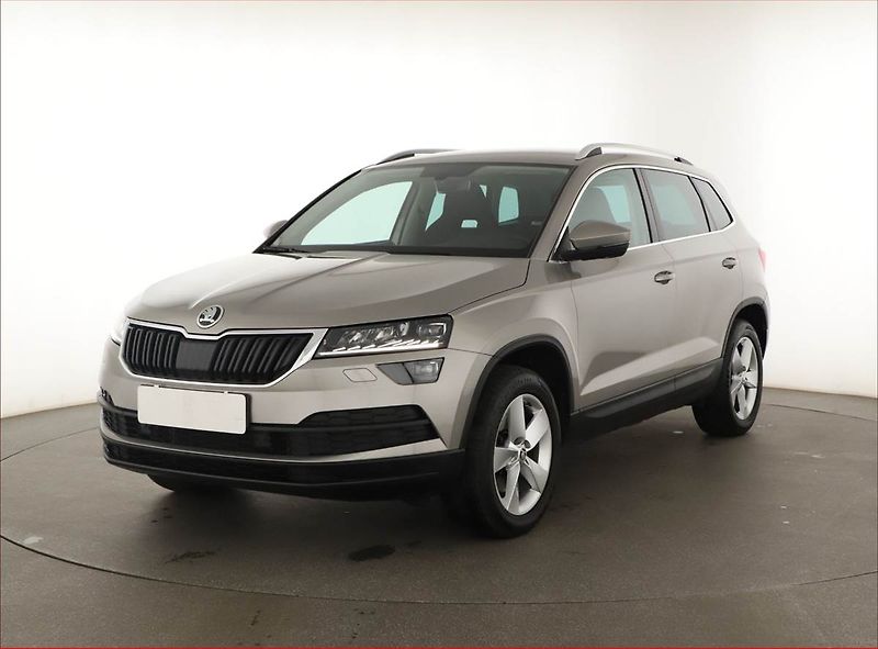 Škoda Karoq (2018) 2.0 TDI - fotka 2 z 16