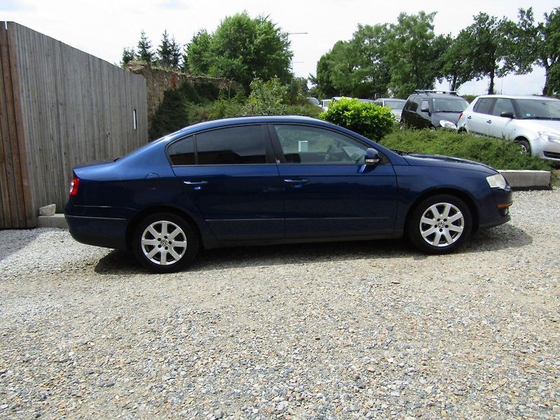 Volkswagen Passat (2008) 1.4 TSI 90kW - fotka 3 z 42