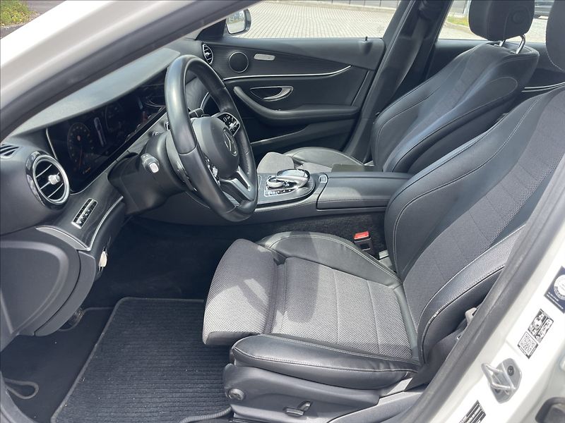 Mercedes-Benz Třídy E 2,0 d 4MATIC All-Terrain LED H - fotka 7 z 38