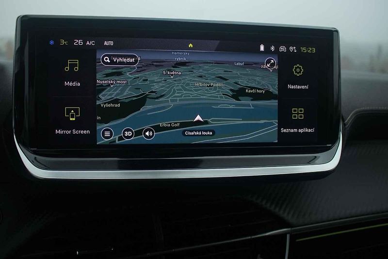 test Peugeot 208 hybrid