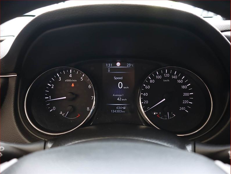 Nissan Qashqai (2016) 1.2 DIG-T, Serv.kniha - fotka 11 z 17