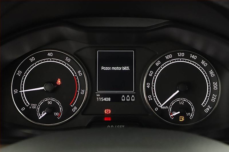 Škoda Kamiq (2020) Style 1.0 TSI, Tempomat - fotka 9 z 13