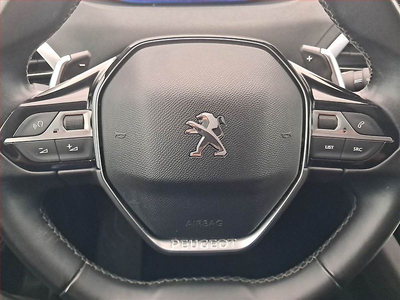 Peugeot 5008 (2021) 1.5 BlueHDi - fotka 18 z 24