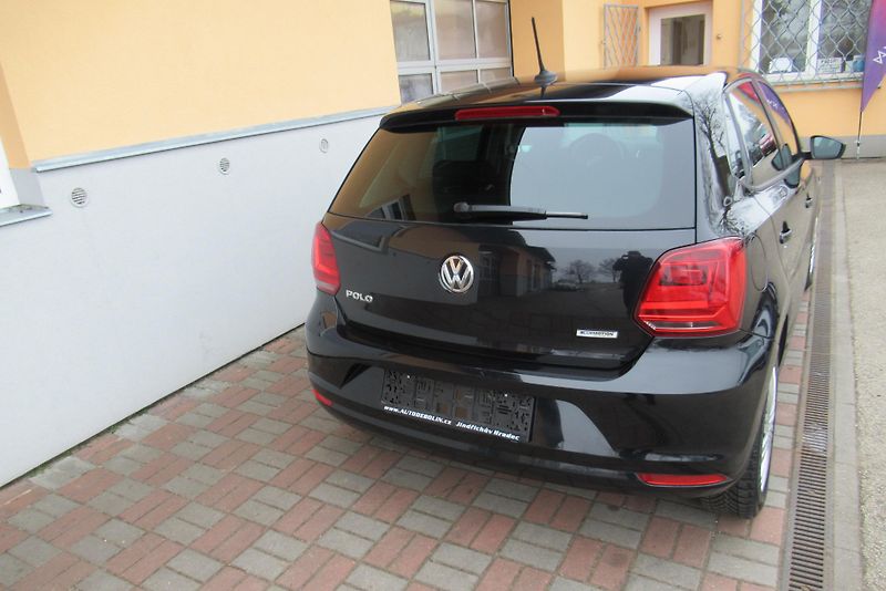Volkswagen Polo 1.0 MPi AUT. KLIMA  NAVIGACE - fotka 4 z 26