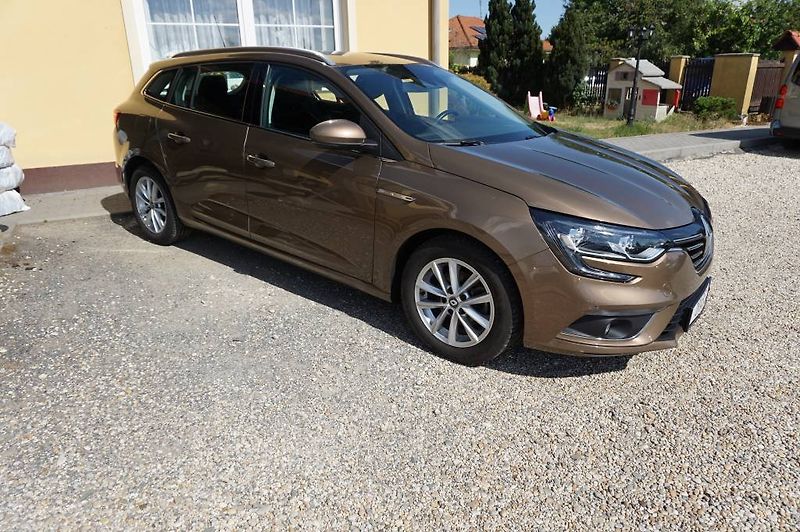 Renault Mégane (2017) 1,2  1,Majitel  nové v ČR - fotka 2 z 35