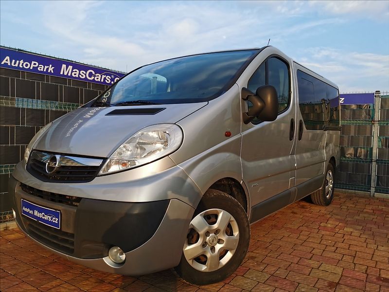 Opel Vivaro 2.0 CDTi 9míst - fotka 1 z 17