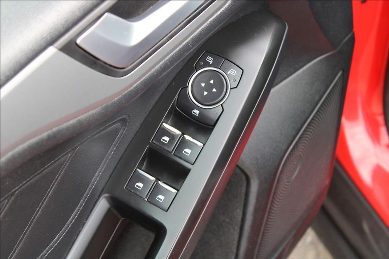 Ford Focus 1,5 TDCi  SERVISKA, ČR - fotka 13 z 29