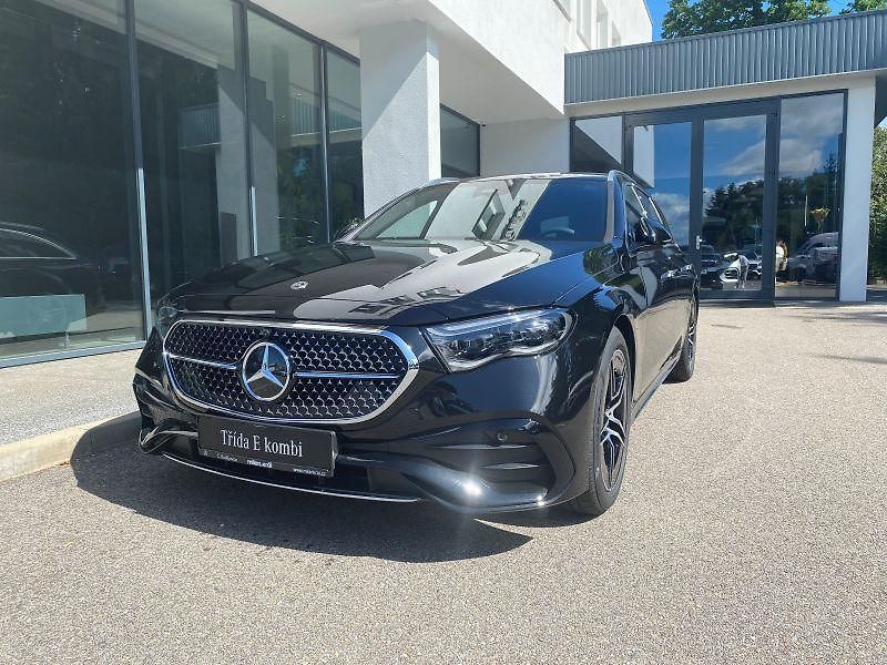 Mercedes-Benz Třídy E (2025) E 300 de 4M kombi-HYBRID demo - fotka 1 z 9