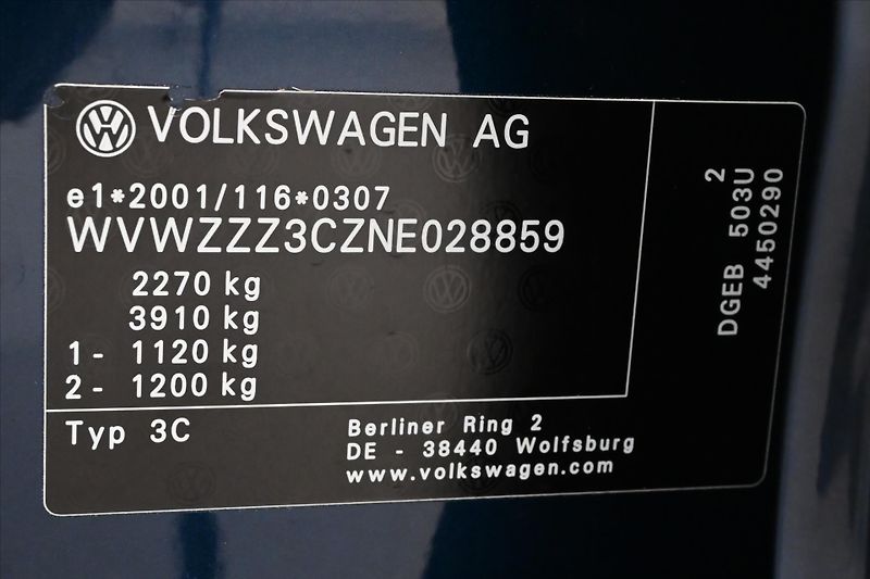 Volkswagen Passat 1,4 GTE TSI 160 kW DSG SoH 92% - fotka 12 z 33