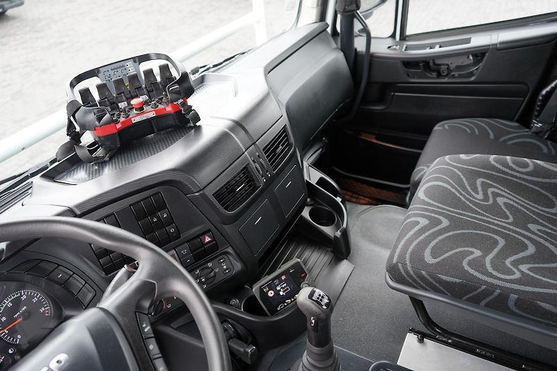 Iveco Trakker (2014) 310 / EEV / 4 X 4 / SKRZYNIOWY - fotka 9 z 54