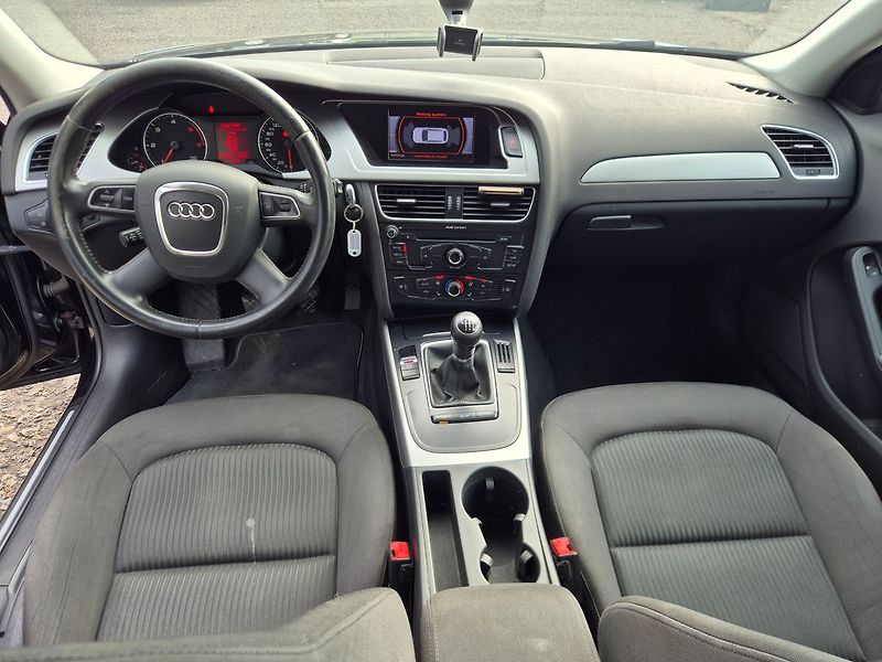 Audi A4 2.0TDi 105kW, tažné, kombi, ČR - fotka 11 z 26