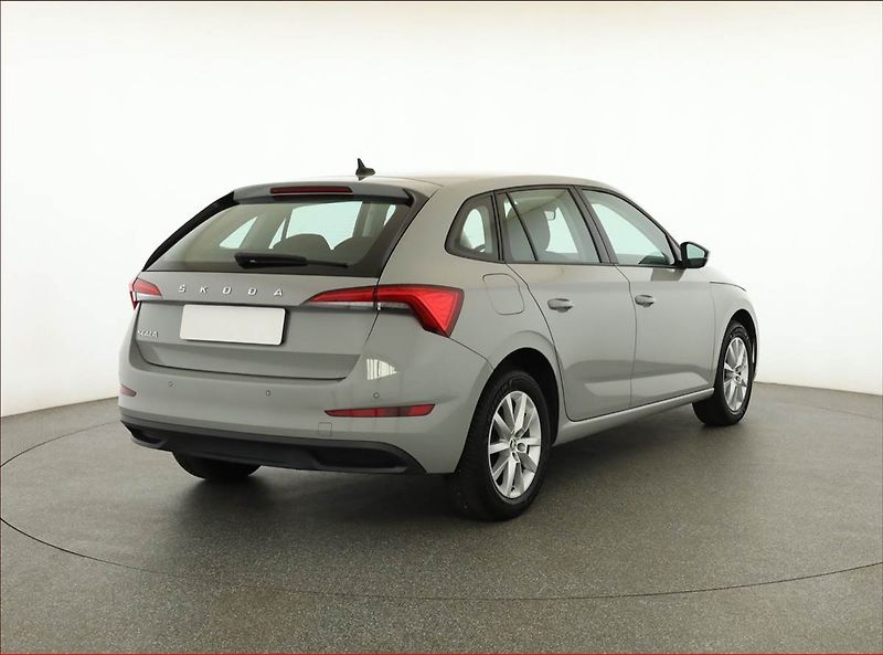Škoda Scala (2021) Style 1.0 TSI, Serv.kniha - fotka 5 z 20