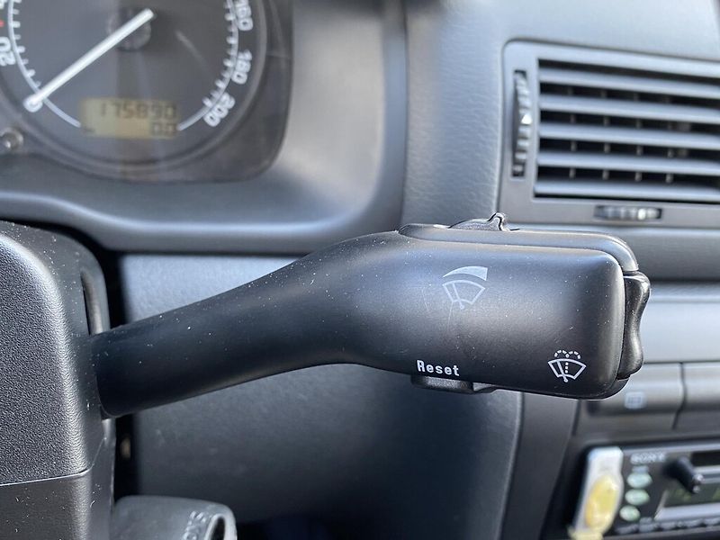 Škoda Octavia 1,9 SDI 50 kW Ambiente - fotka 14 z 22