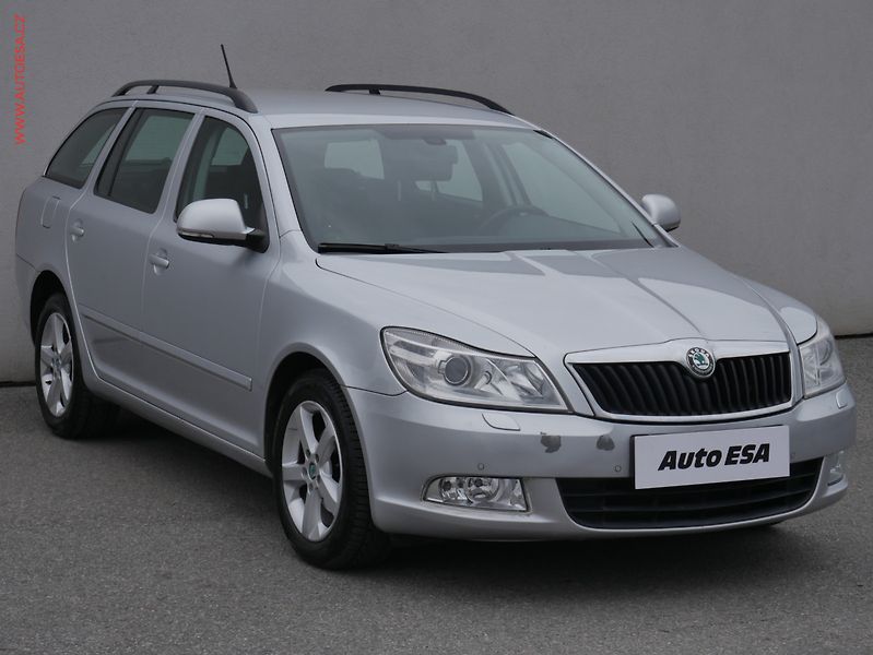 Škoda Octavia (2012) 1.6TDi, ČR, autoAC - fotografie inzerátu