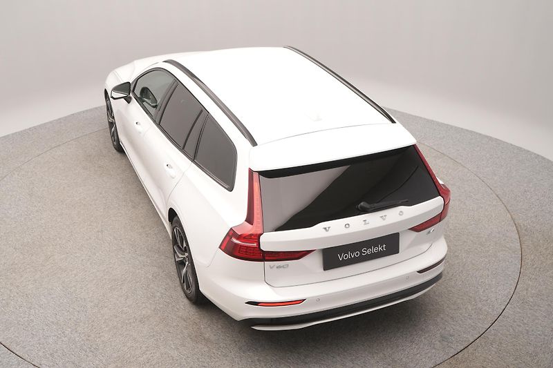 Volvo V60 B4 DARK PLUS AUT CZ 1.maj - fotka 14 z 44