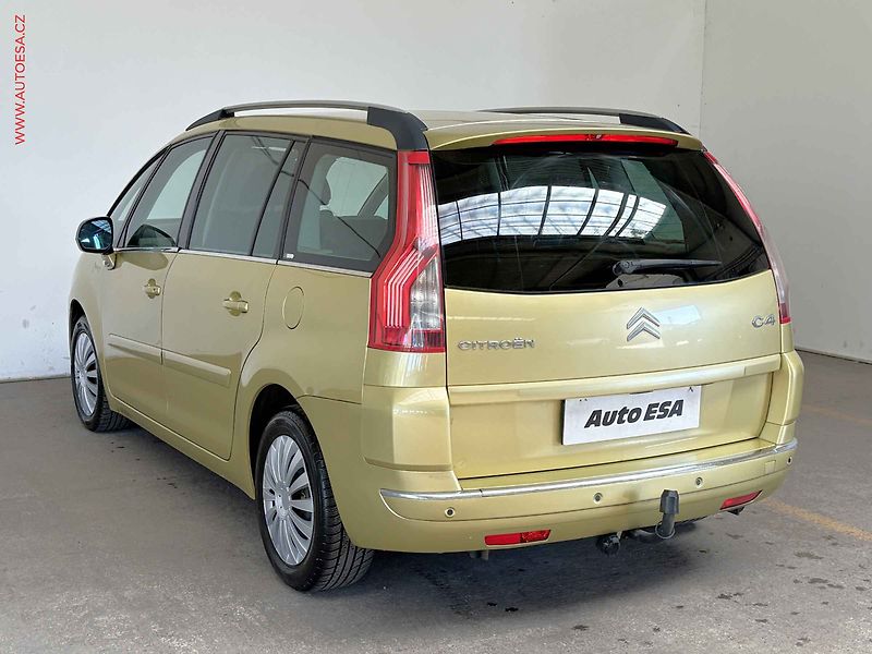 Citroën C4 Picasso (2007) 2.0 HDI 7míst, AT - fotka 6 z 17