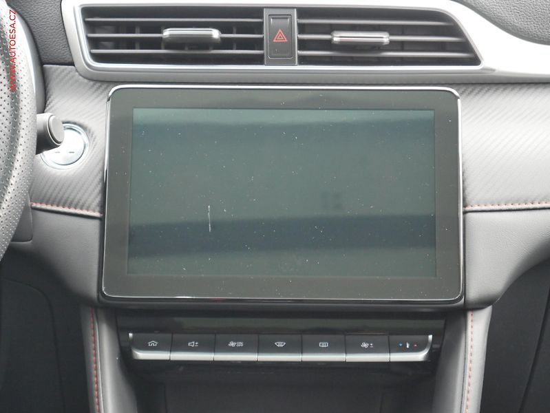 MG ZS (2022) 1.0 TGi, 1.maj,ČR, Exclusive - fotka 11 z 28