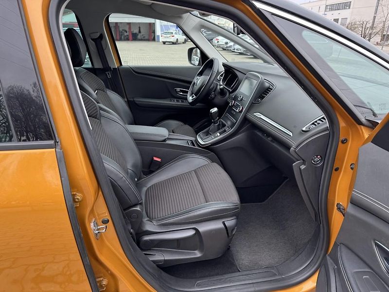 Renault Scénic 1.7 dCi 88 kW navi. serviska - fotka 11 z 24
