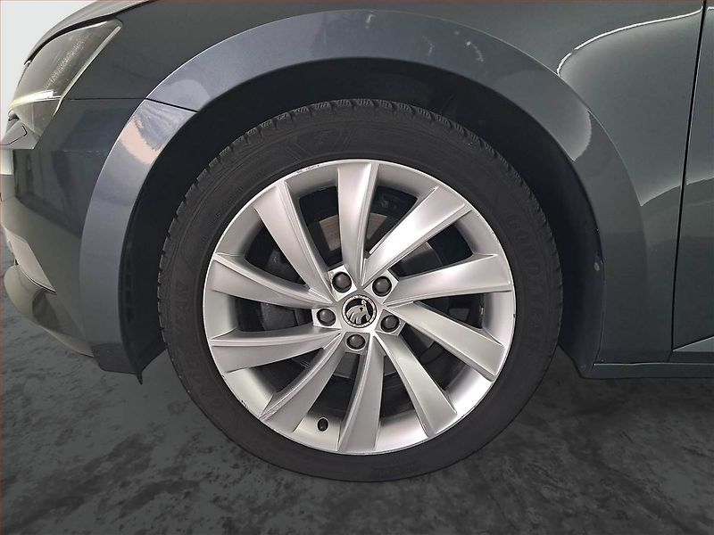 Škoda Superb (2016) Style Plus 2.0 TDI, Automat - fotka 15 z 18
