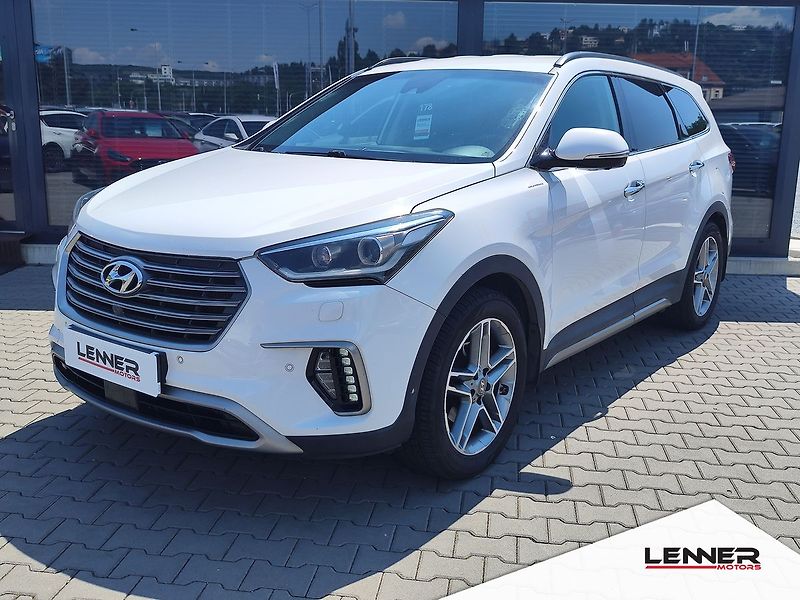 Hyundai Grand Santa Fe 2.2 CRDi/147kW Luxury AT 4x4 - fotka 1 z 43