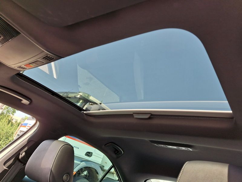 Škoda Superb (2023) Sportline 1.5TSi 110kW - fotka 33 z 35
